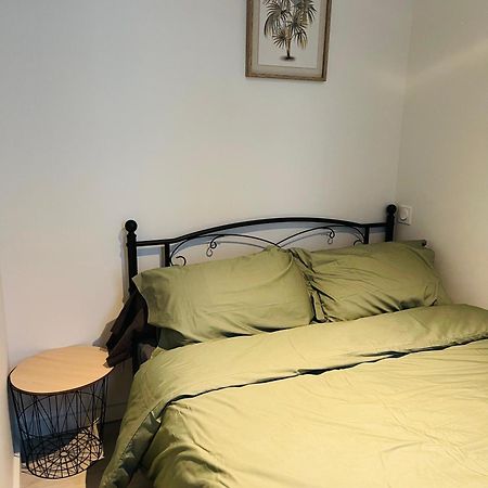 Le Caubous Plein Centre Appartement Calme Avec Chambre Et Cuisine Equipee Bagnères-de-Bigorre Exterior foto